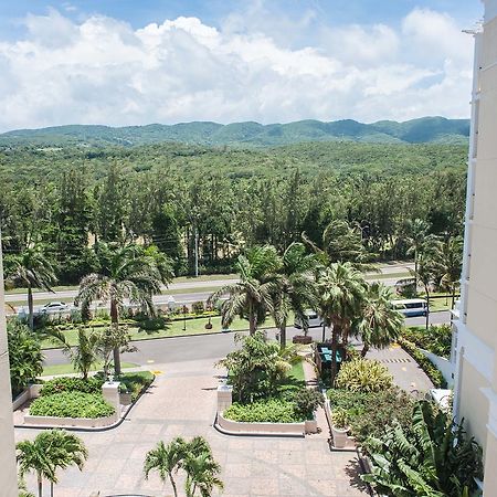 Palmyra Luxury Beach Condos Montego Bay Buitenkant foto