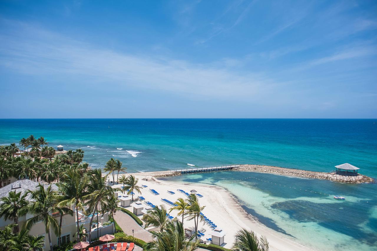 Palmyra Luxury Beach Condos Montego Bay Buitenkant foto
